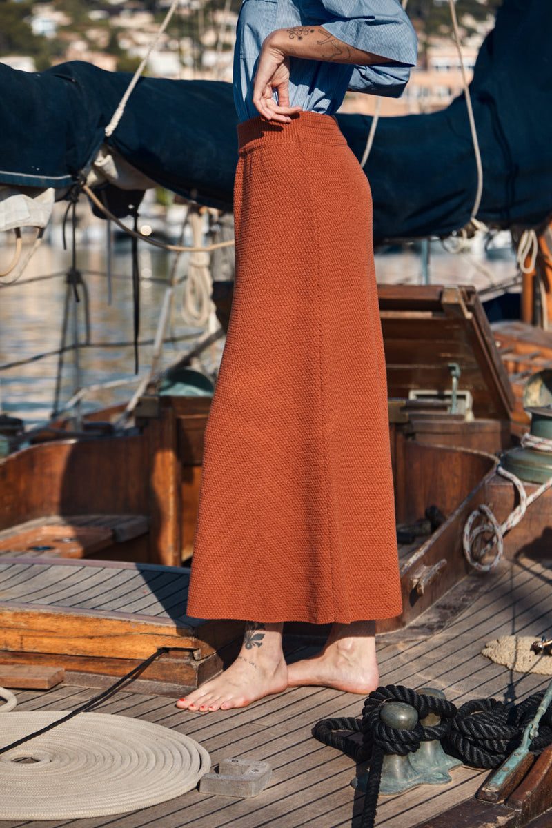 GILDA Flare Skirt in Organic Cotton - Earth Red