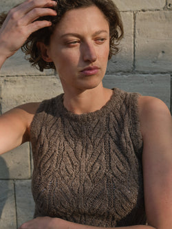Wyre Vest in Loam
