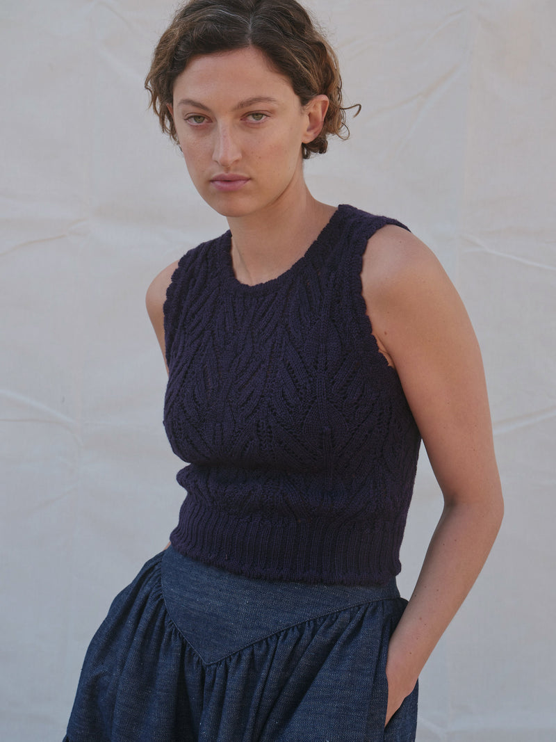 Wyre Vest in Damson