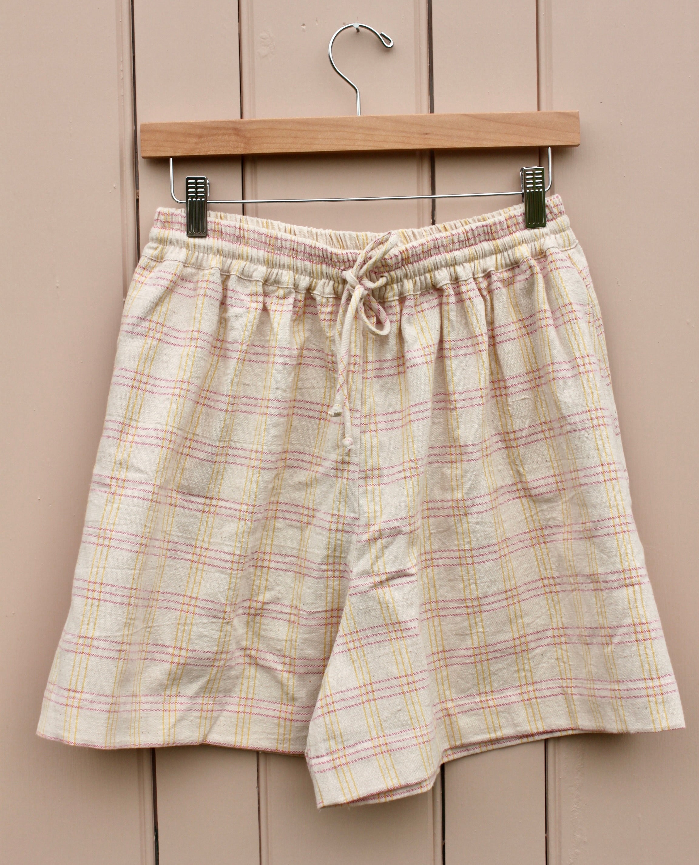 Luchia Shorts (yellow over pink)
