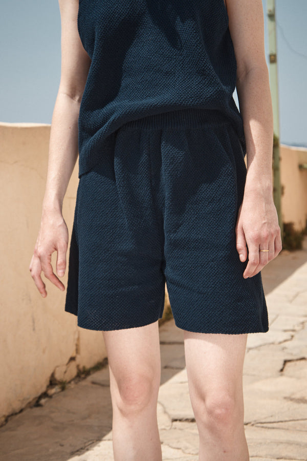 BILLIE Knitted Shorts in Organic Cotton - Navy Blue