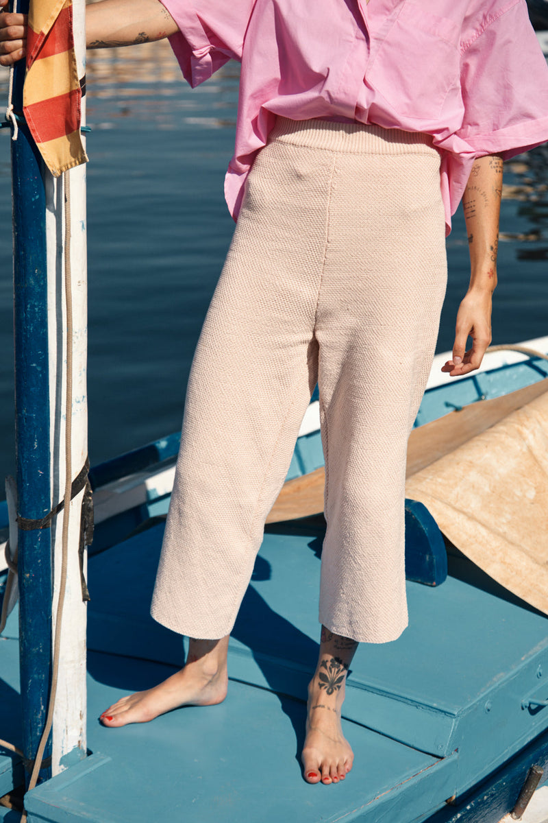 LOUISA Cropped Pants in Organic Cotton - Powder Pink