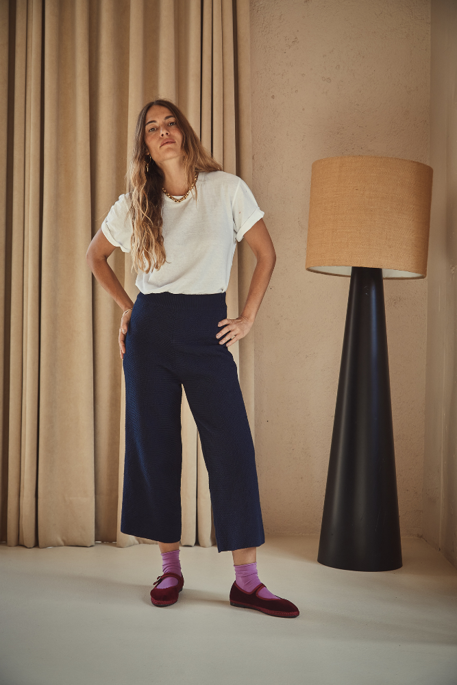 LOUISA Cropped Pants in Organic Cotton - Navy - L'Envers