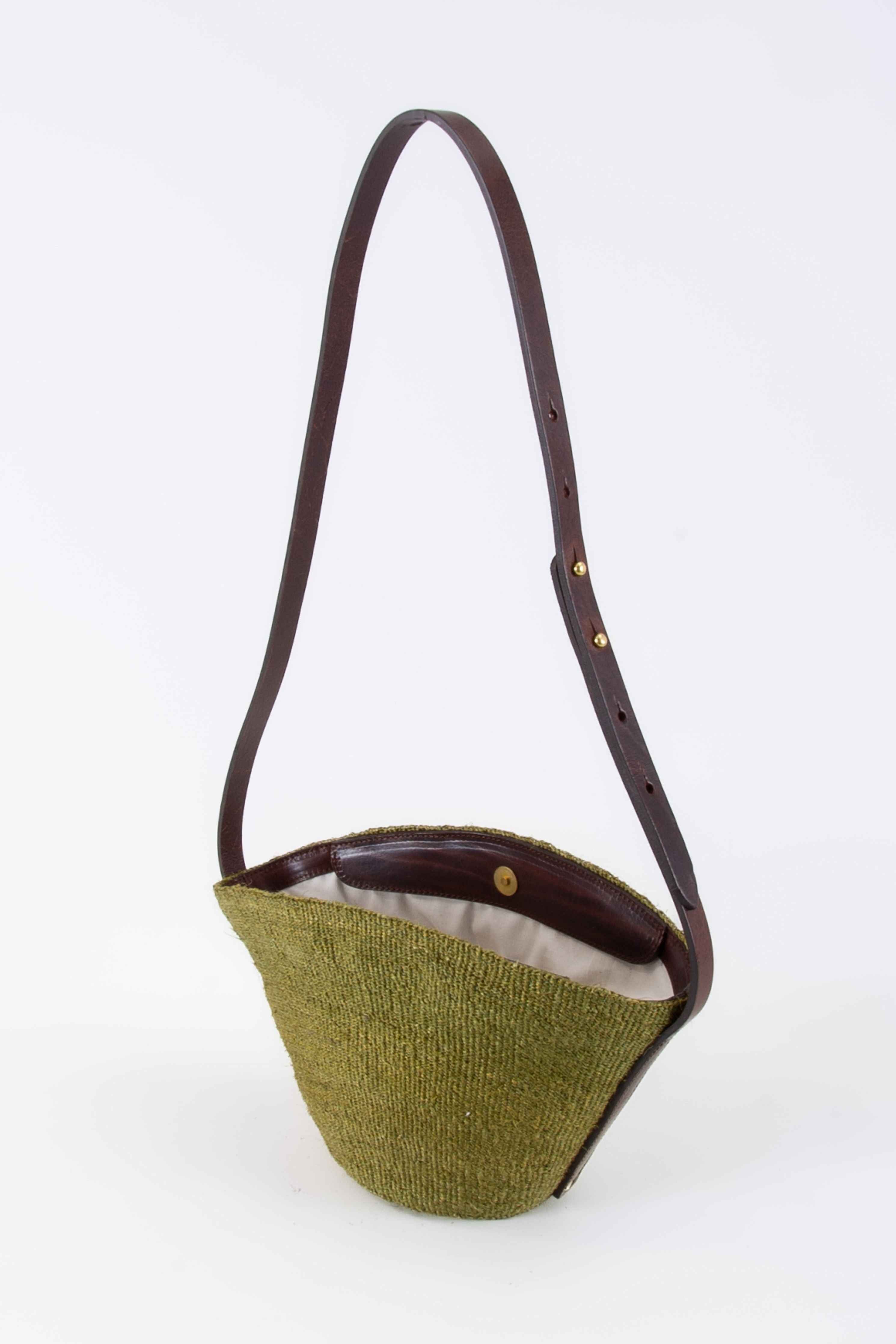 Crossbody Basket Olive & Brown
