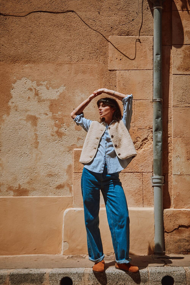 LUCE Shepherd's Vest in Curly Alpaca - Light Beige