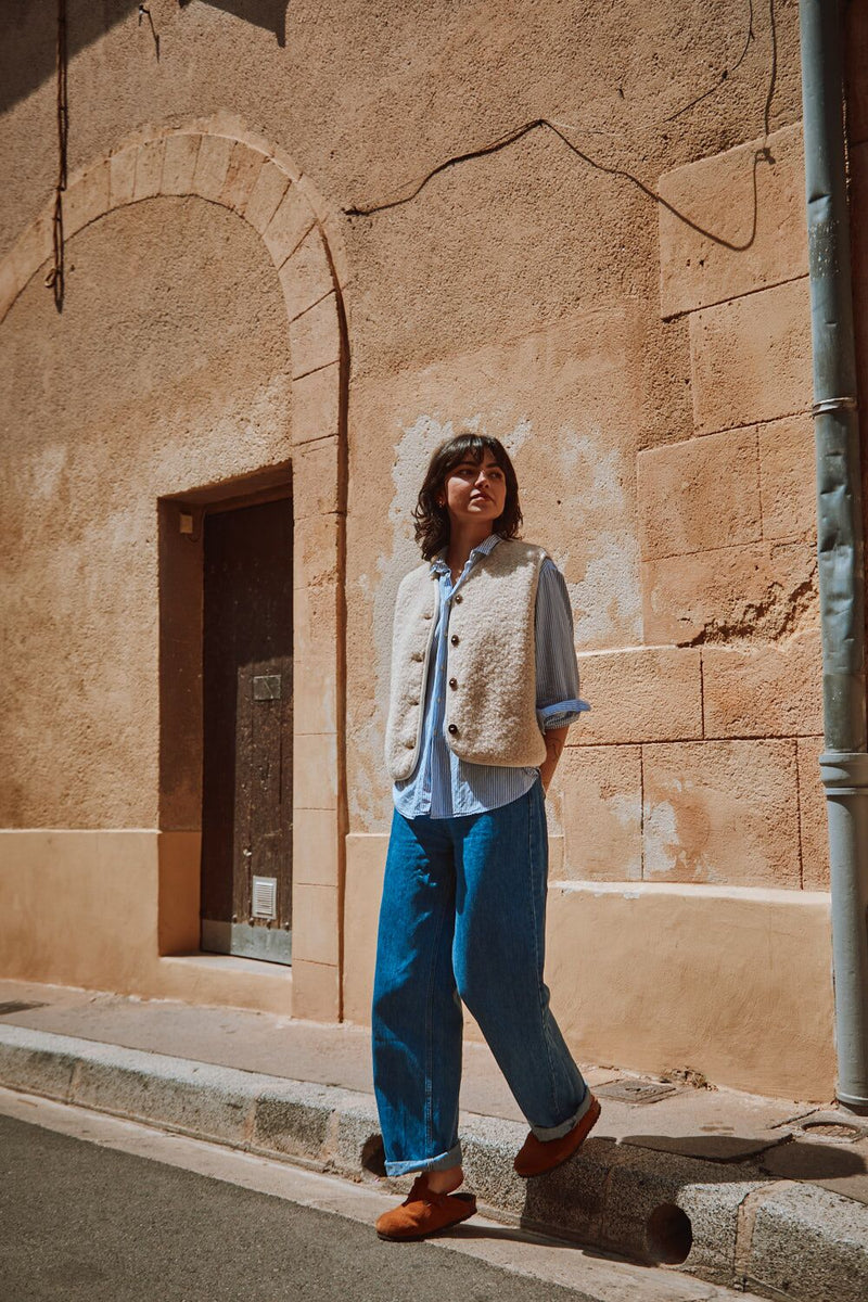 LUCE Shepherd's Vest in Curly Alpaca - Light Beige