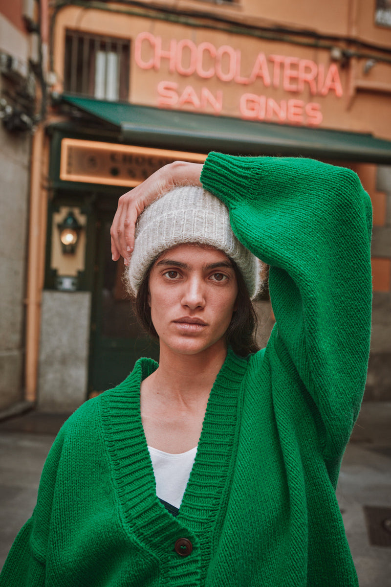 PAUL Beanie in Merino-Mohair Wool - Beige -100% cruelty- free and sustainable knitwear - L'envers 