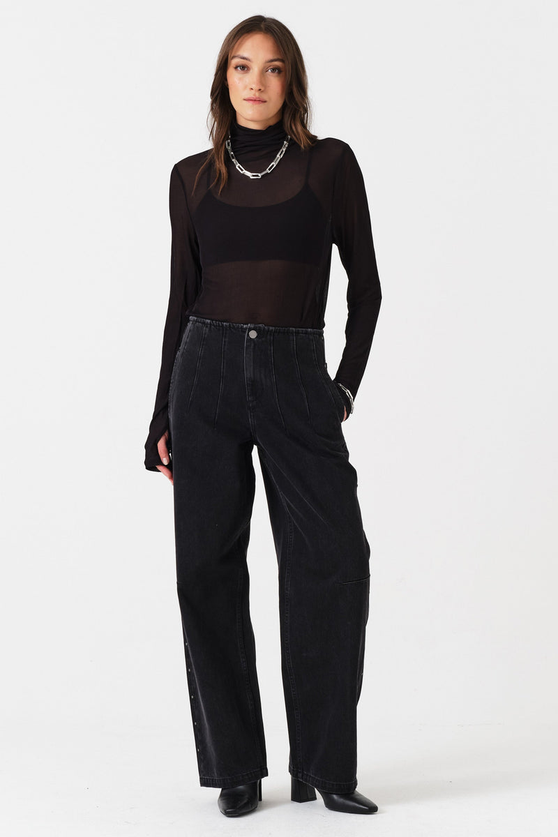 Noah Barrel Leg Studded Jean in Fairbanks