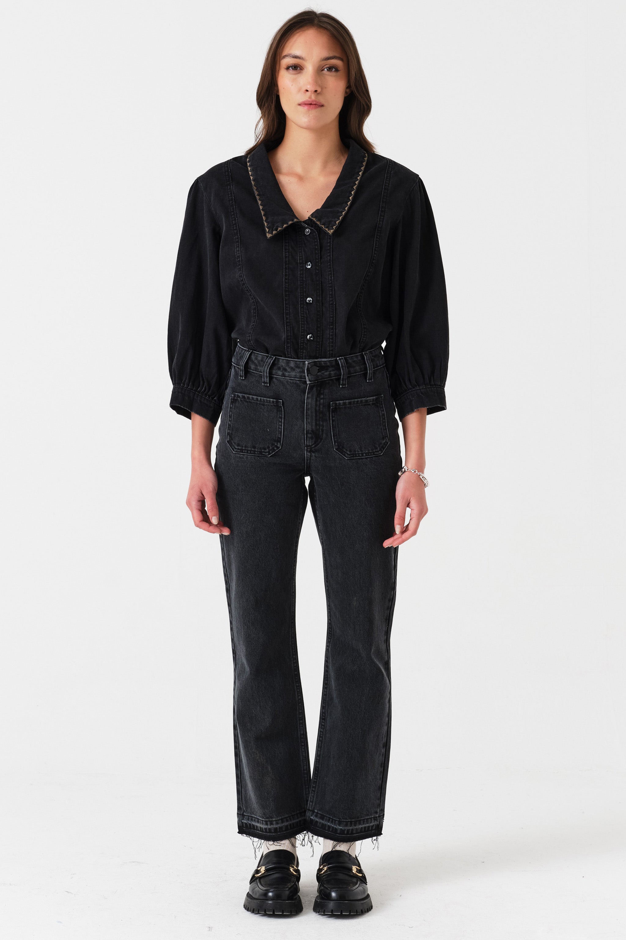 Gigi Kick Flare Jean in Raven