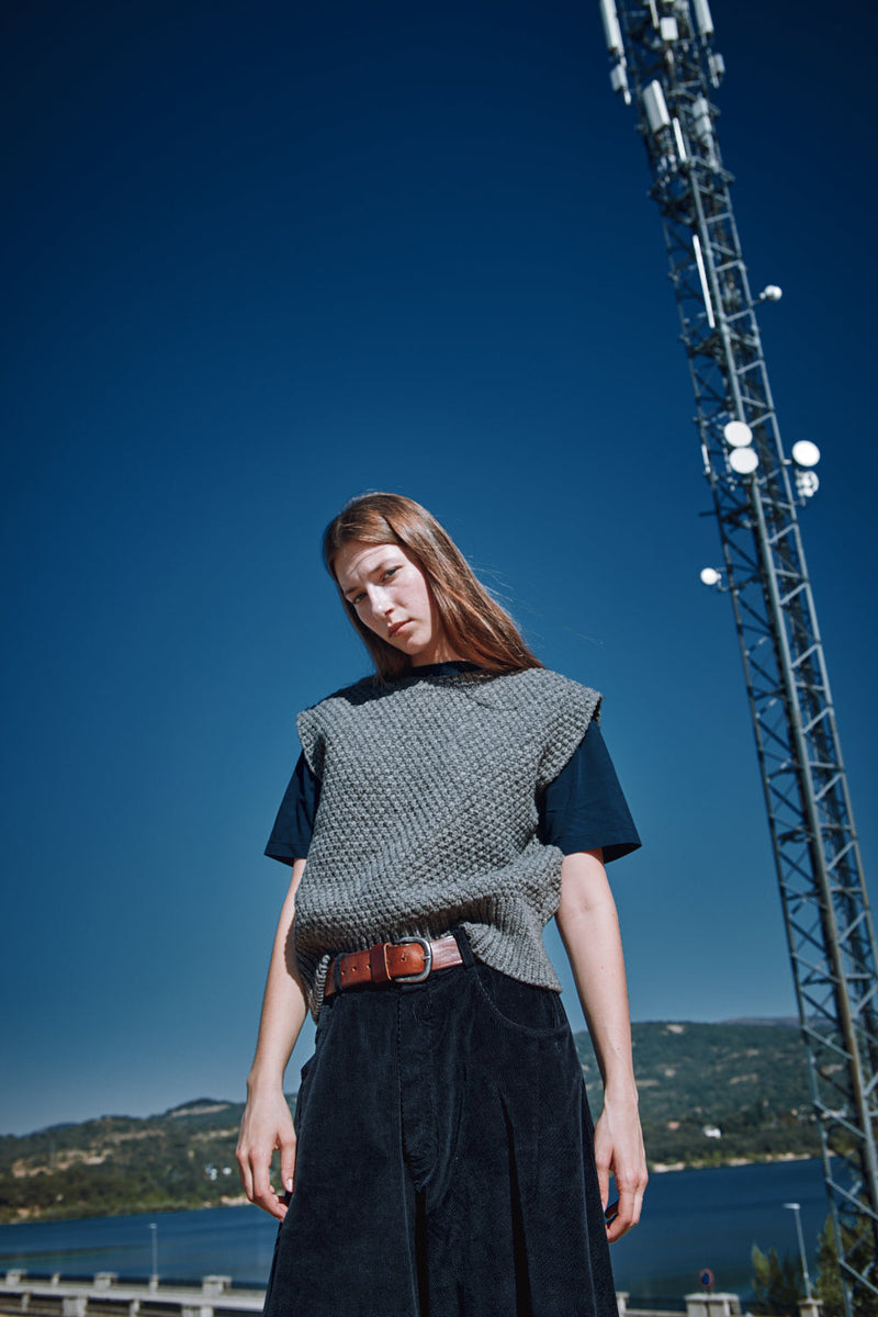 MAIA Sleeveless Sweater in Merino Wool - Ash Grey