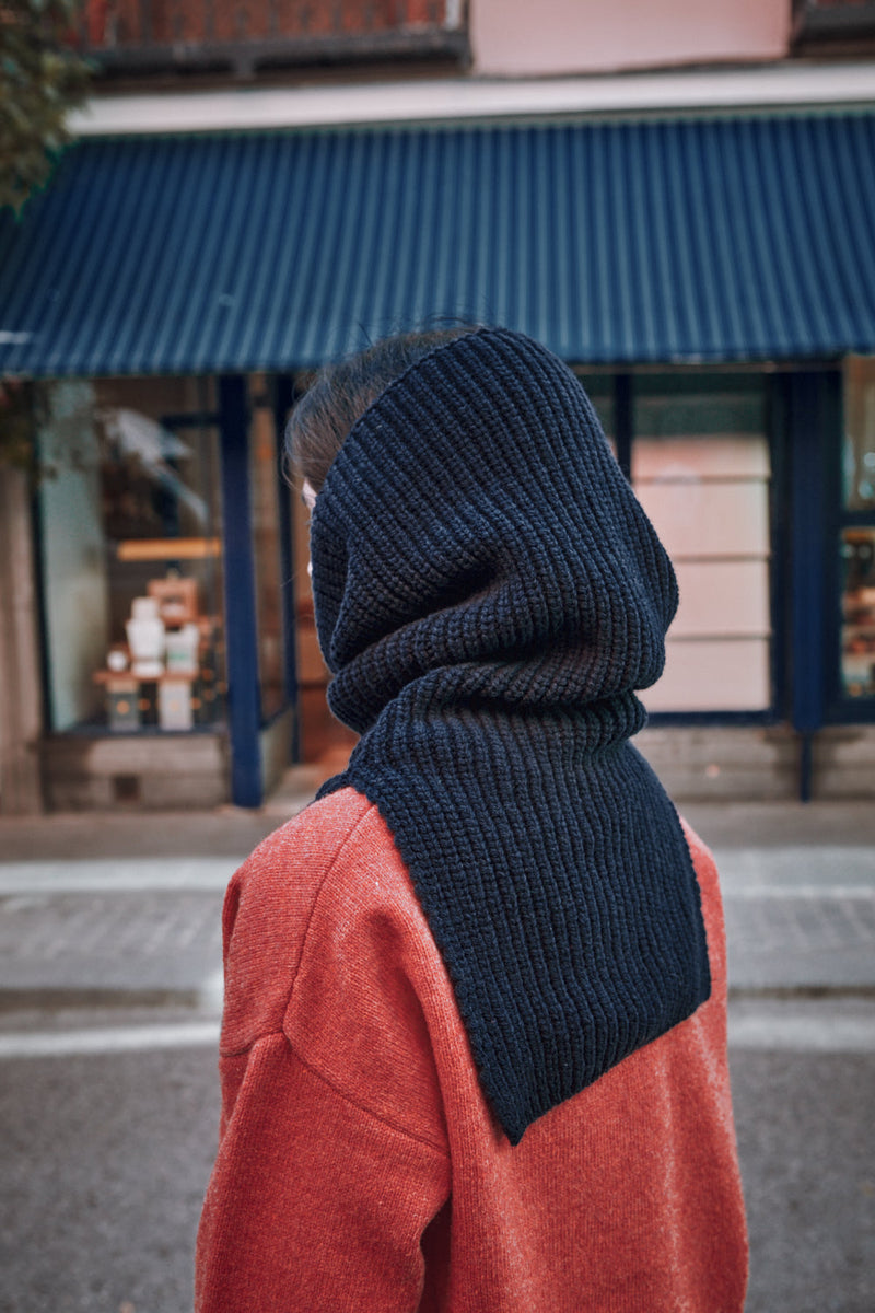 MARCELINA Hood in Merino Wool - Navy