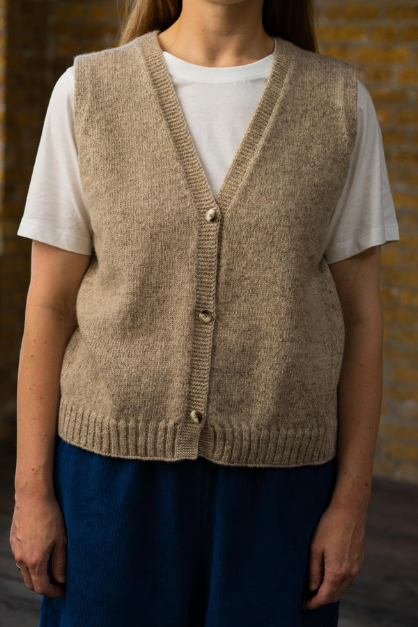 Button Up Vest | Natural Marl