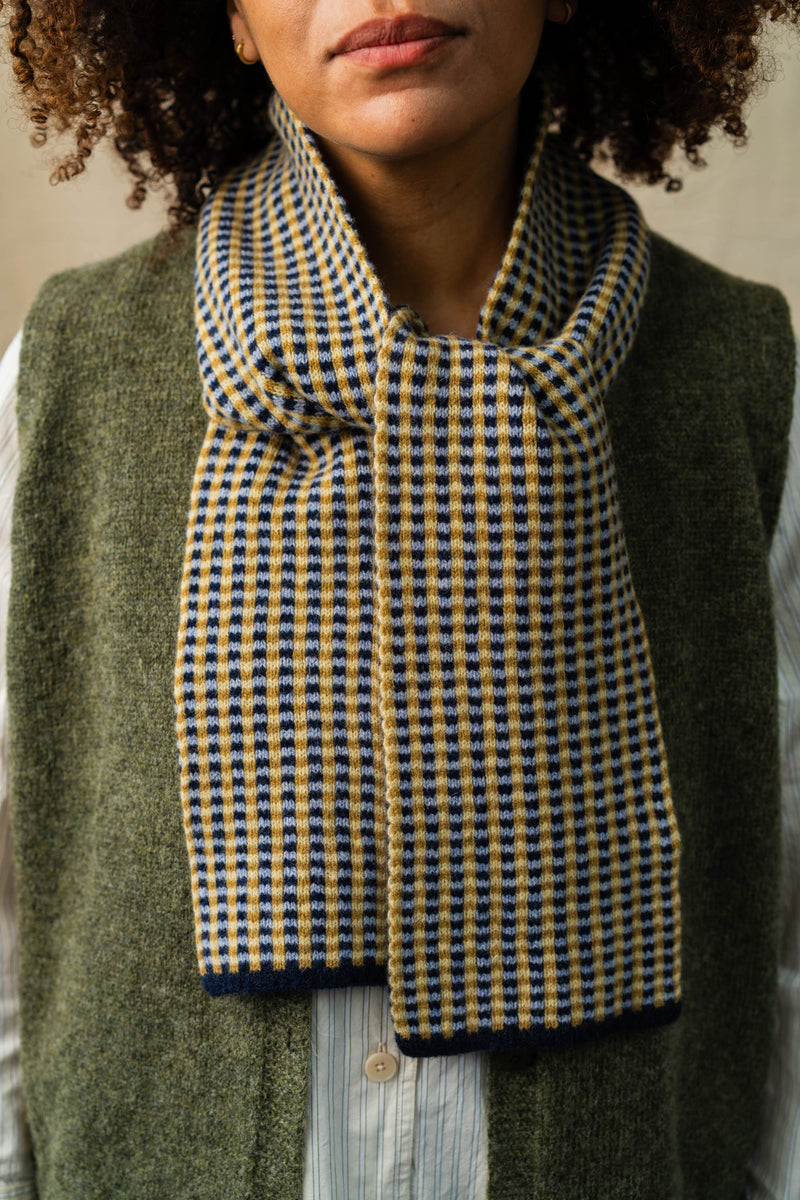 Small Check Scarf | Navy