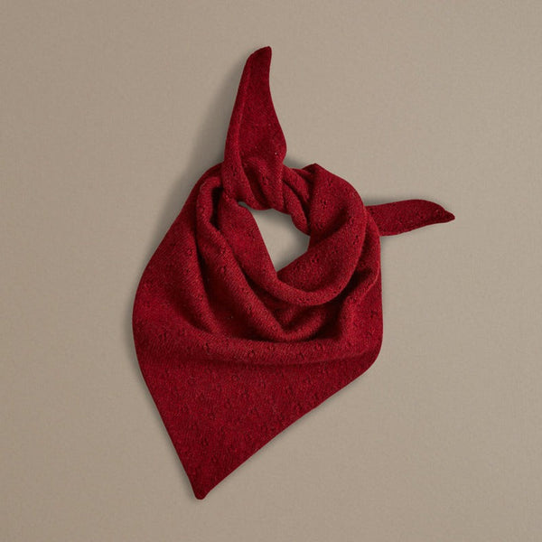 Lambswool triangle neck scarf in red