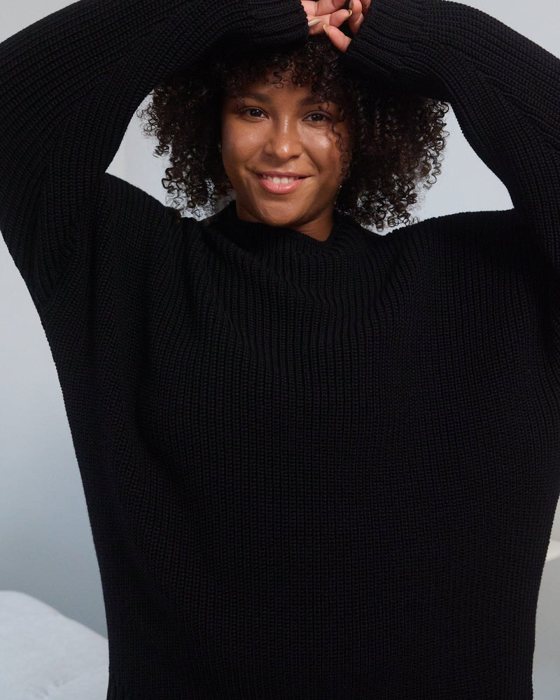 Laumės: Black Merino Wool Sweater