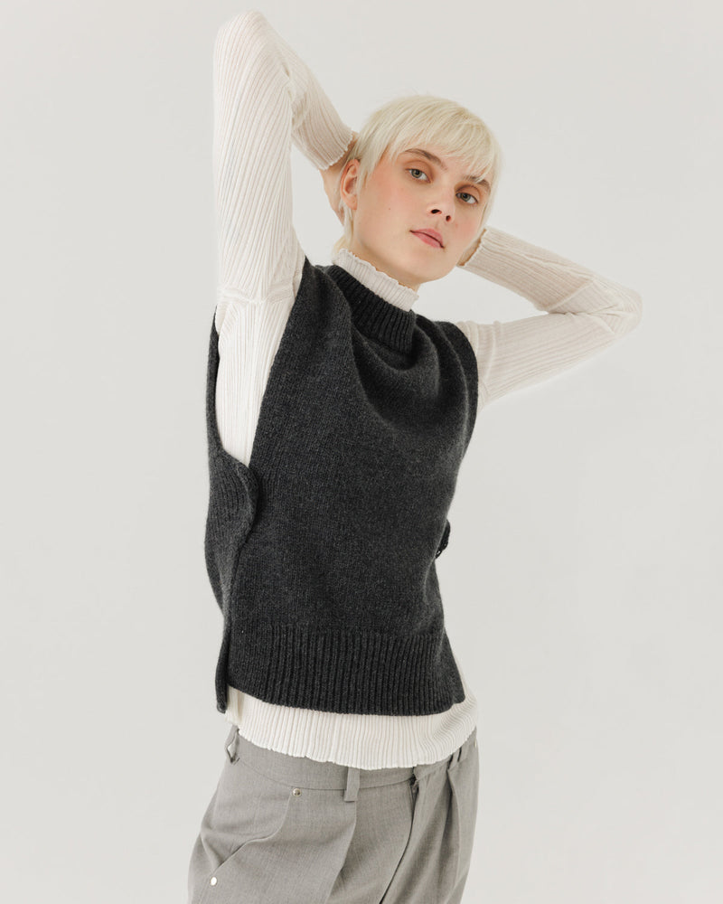 Giria: Charcoal Wool Vest