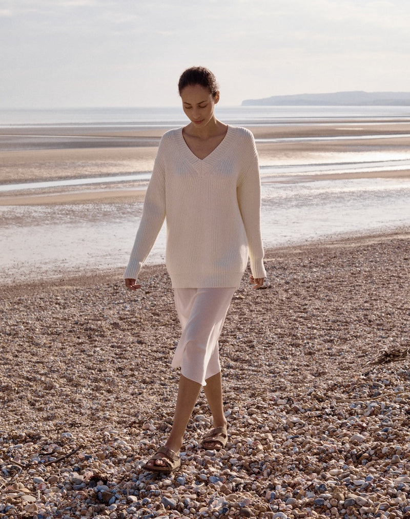 The SLOUCHY HEIRLOOM V - Organic Cotton & Wool