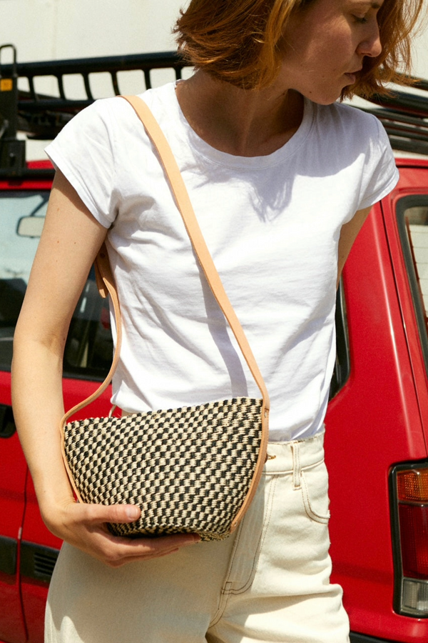 Crossbody Basket Natural