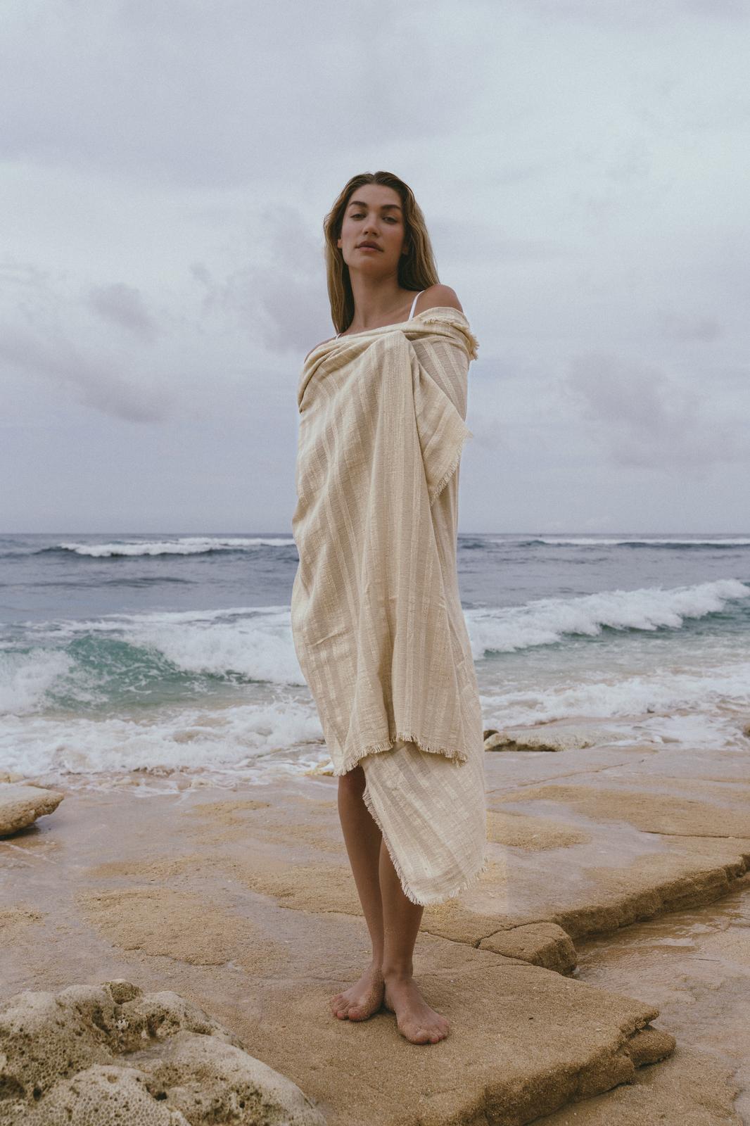 RAW BEACH WRAP