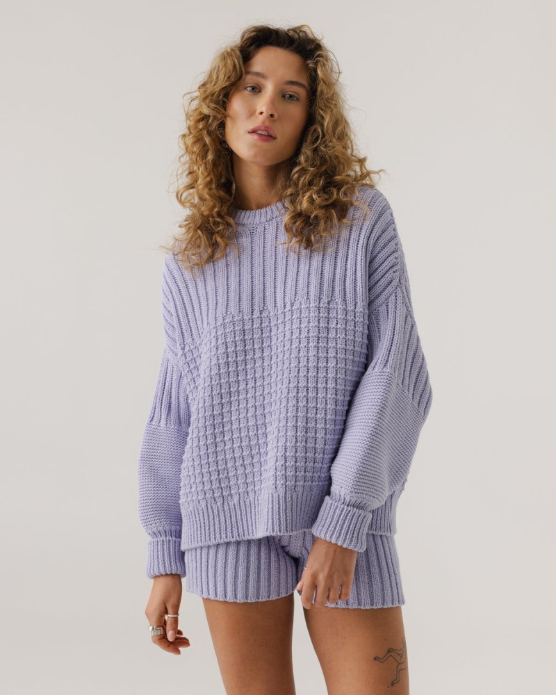 Delčia: Lilac Cotton Sweater & Shorts Set