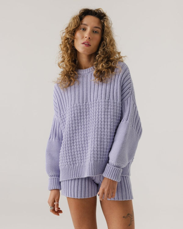 Delčia: Lilac Cotton Sweater & Shorts Set