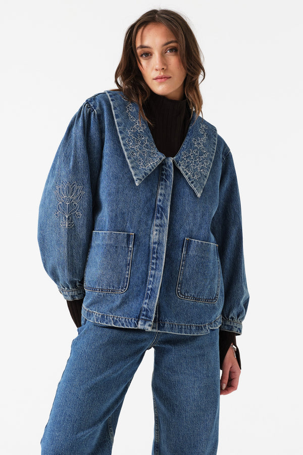 Neve Flower-Embroidered Denim Jacket in Pasadena