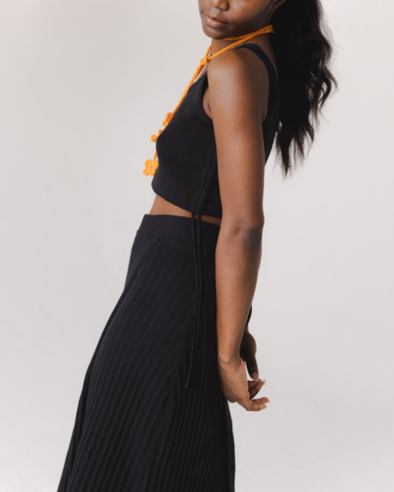 Šatrija Set: Black Cotton Wrap Skirt & Drebulė Crop Top