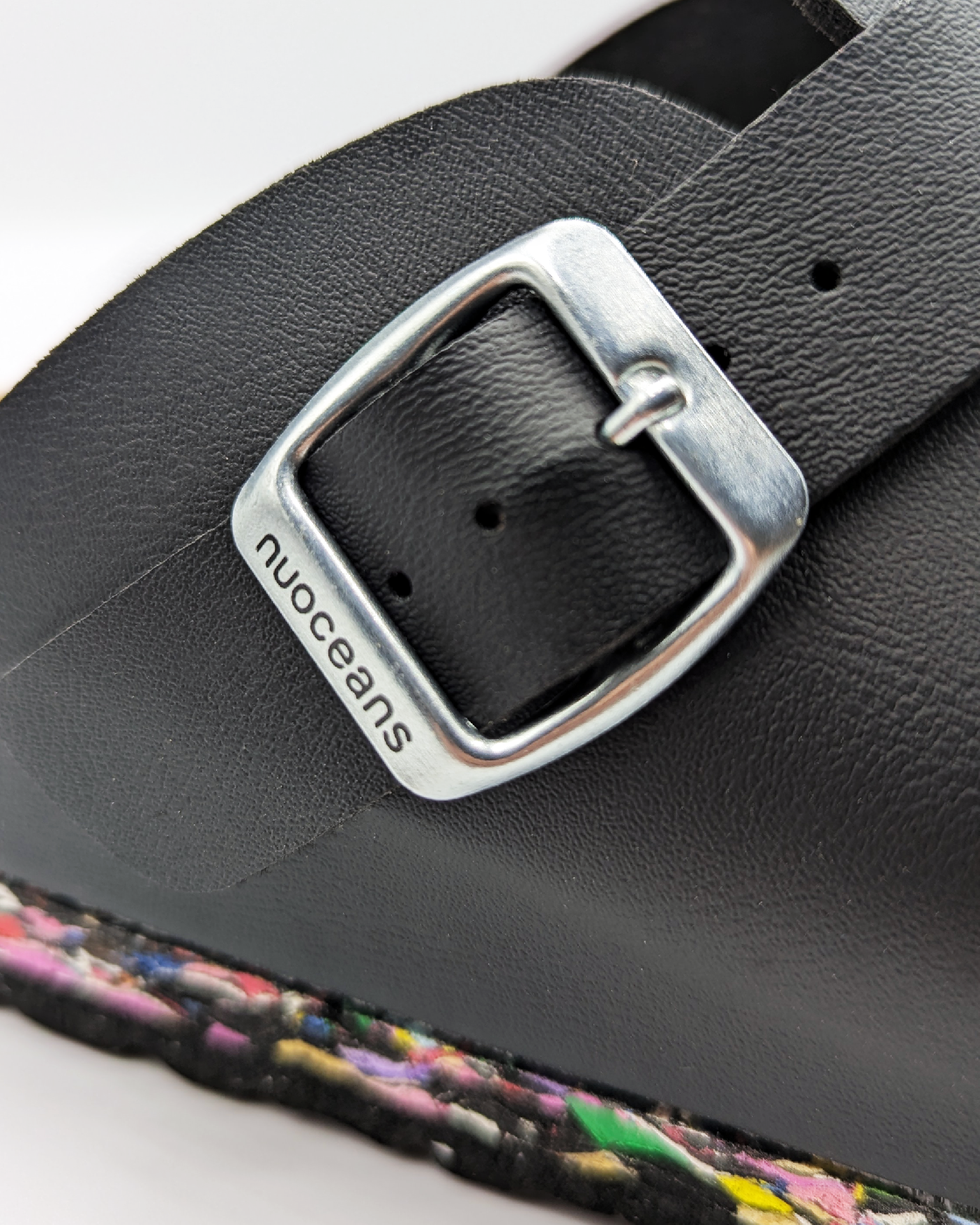 NIGHTFALL | Clog Black