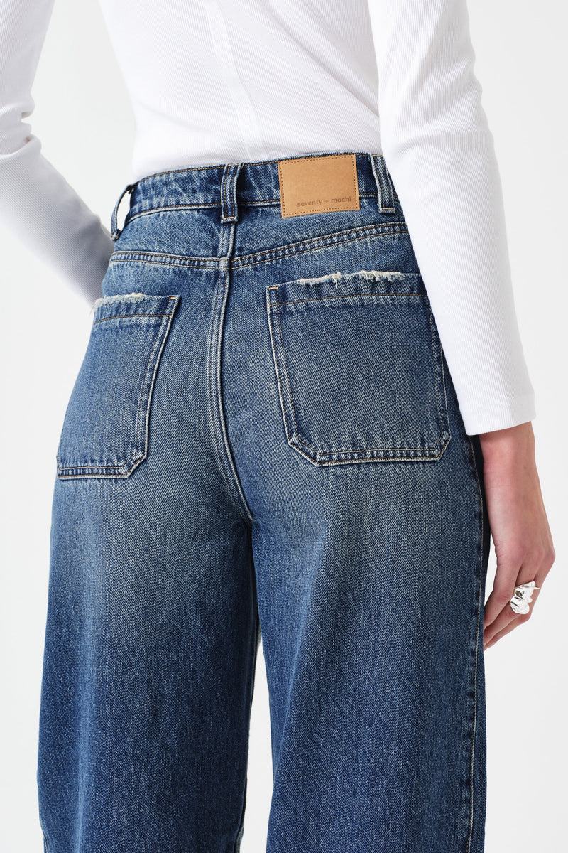 Bo Barrel Leg Jean in Phoenix