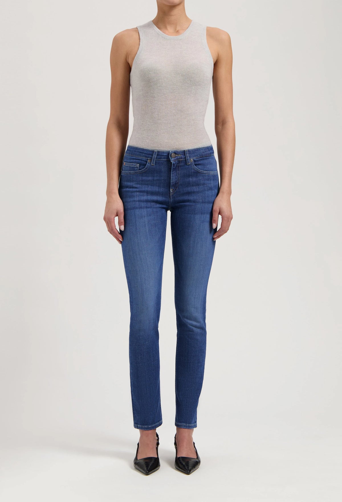 Faye Straight Jeans – Stone Indigo