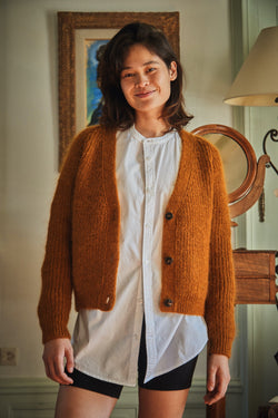 ANNA V-Neck Cardigan- 100% Cruelty Free Merino Wool in amber- Spanish Merino Wool sweater - L'Envers