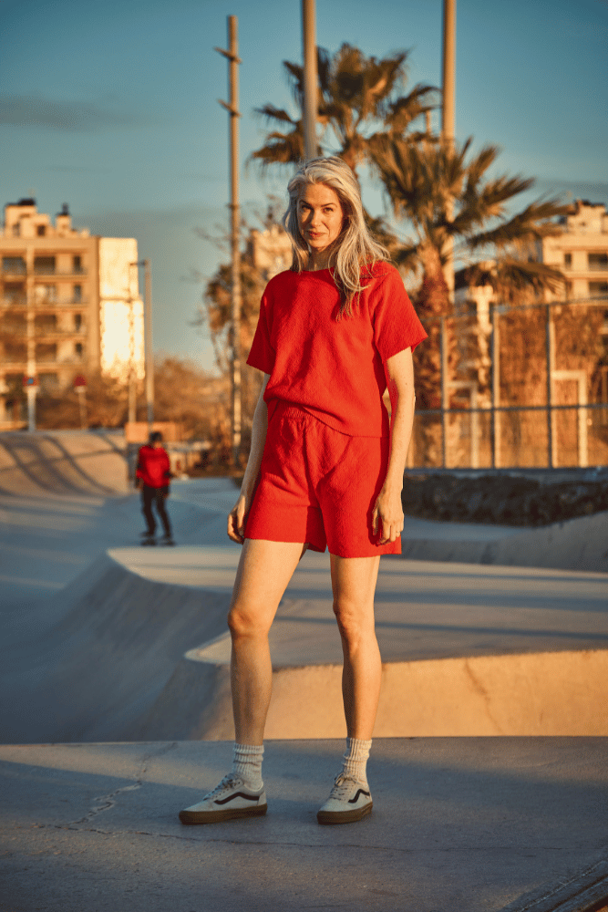 LÉA Short-Sleeve Tee in Red Organic Cotton - L'Envers