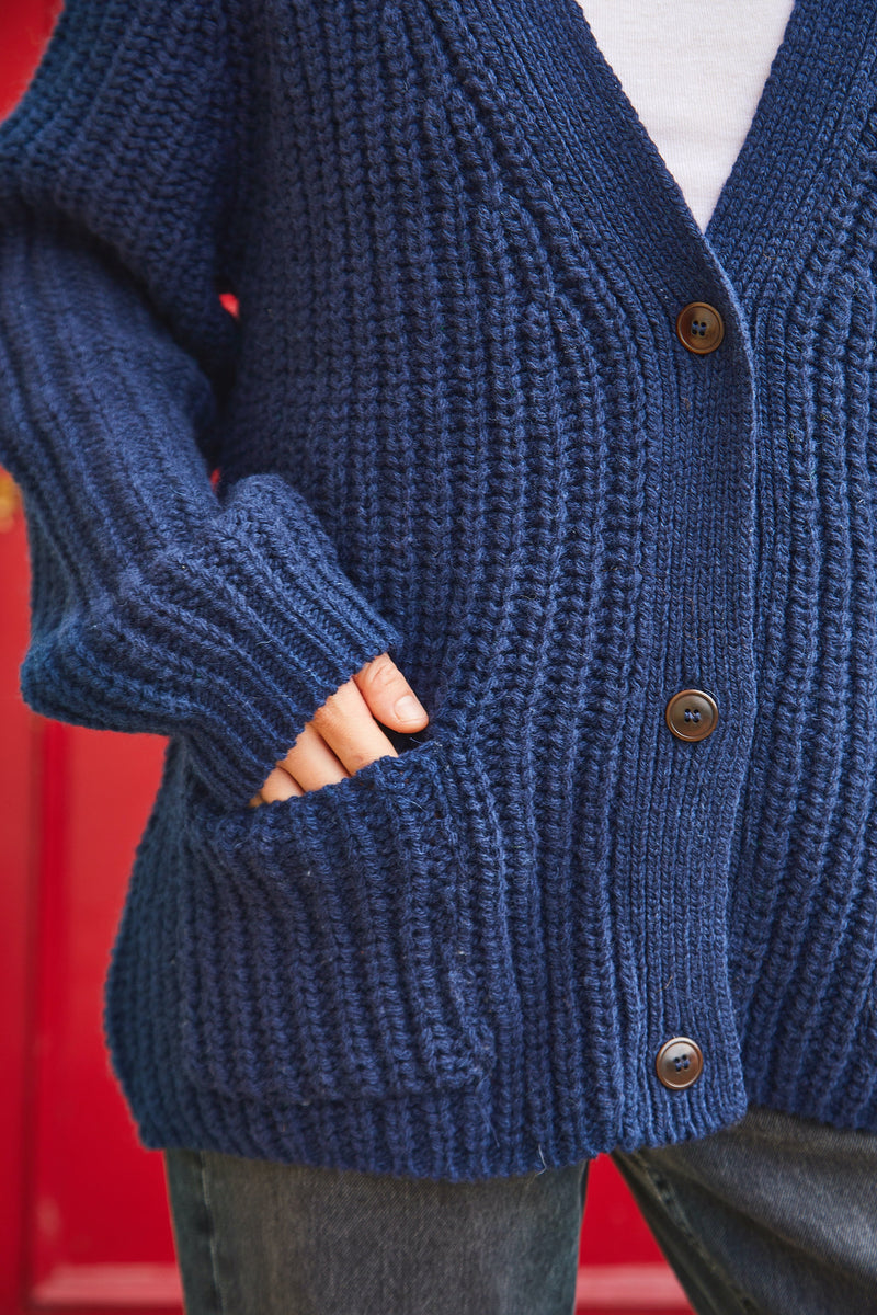 MIREILLE V Neck Sweater - 100% Cruelty Free Merino Wool in Navy Blue - Spanish Merino Wool Cardigan - L'Envers