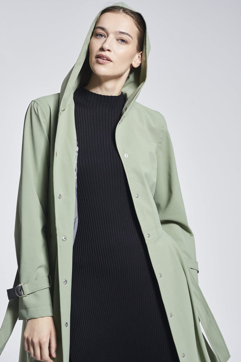 OLIVE ICONIC RAINCOAT - recycled materials