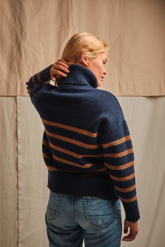 therese-wool-sweater-camel-stripes