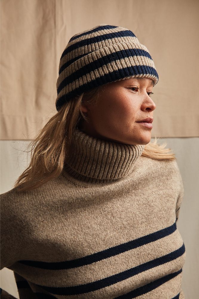 therese-wool-sweater-navy-stripes
