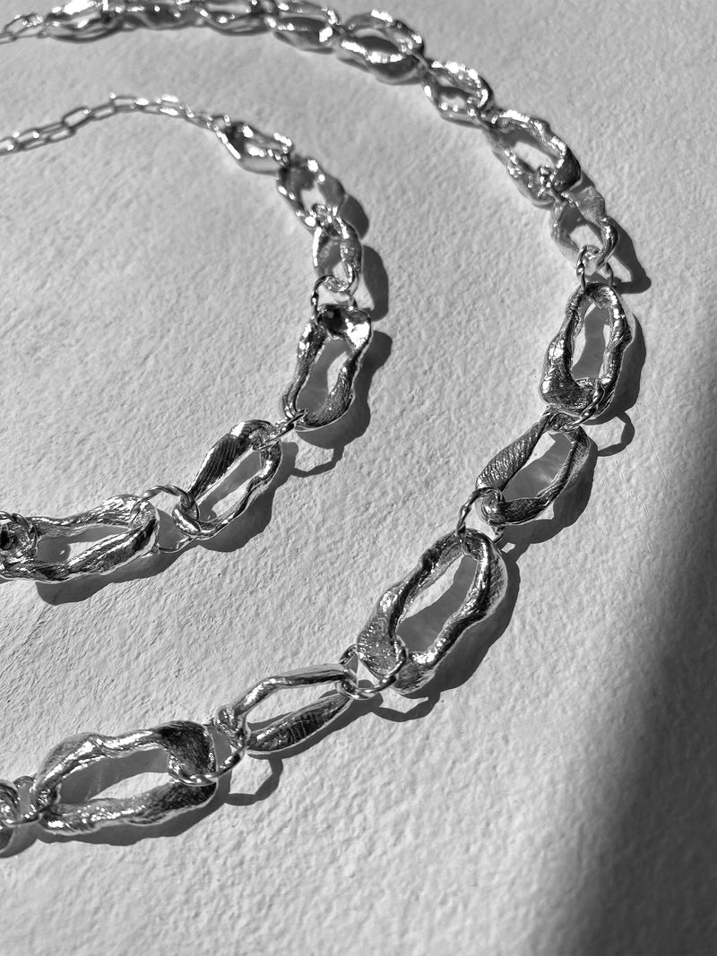 Vacation Chain Choker Necklace Silver
