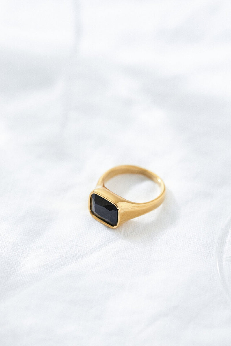 Square Cocktail Ring: Black