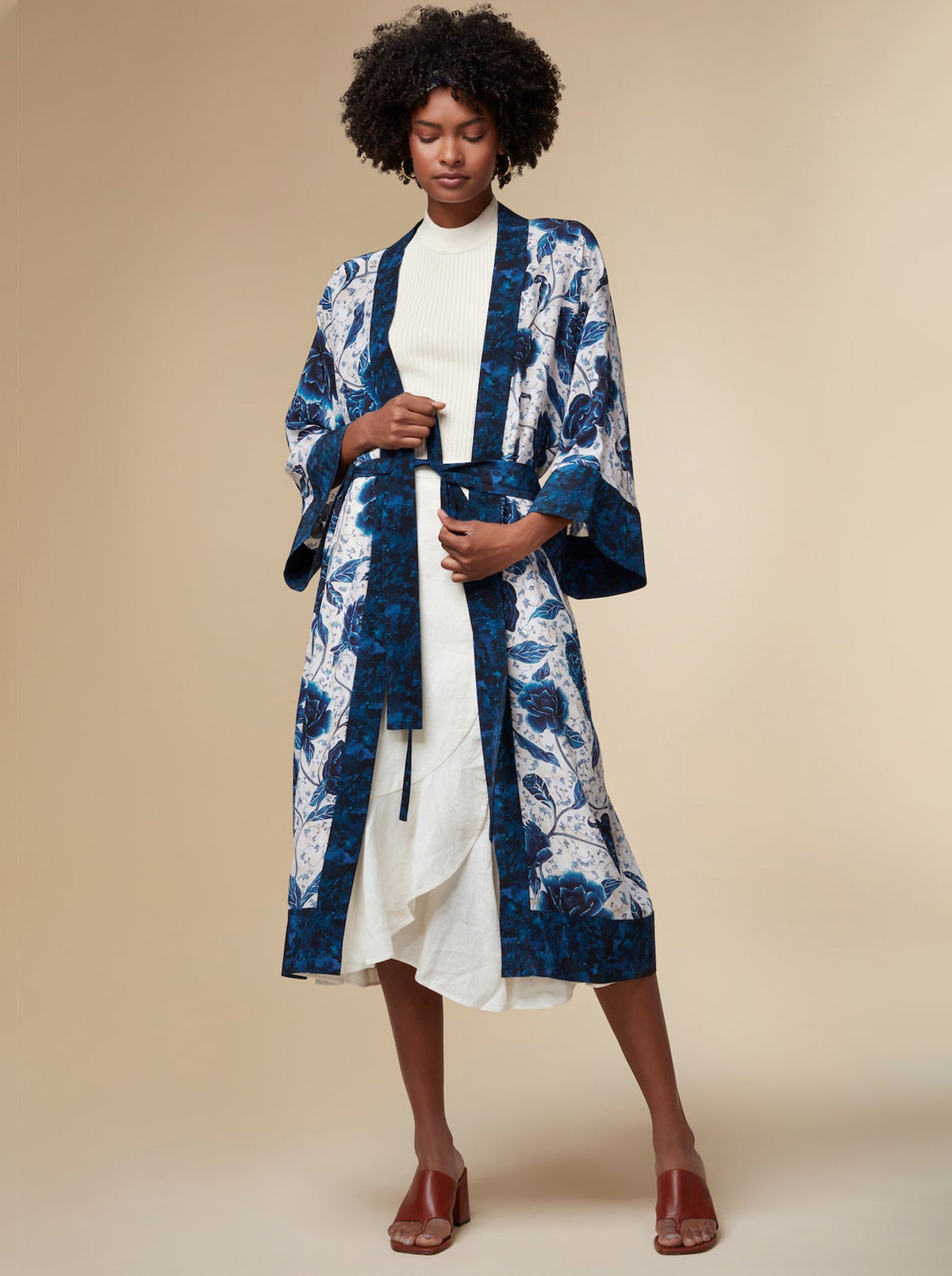Silk floral kimono robe 2025